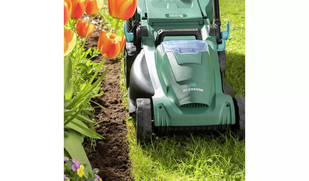 McGregor MCR2134A 34cm Cordless Rotary Lawnmower - 21.6V