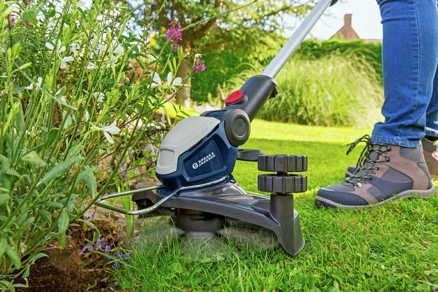 Spear and jackson online cordless mower and strimmer